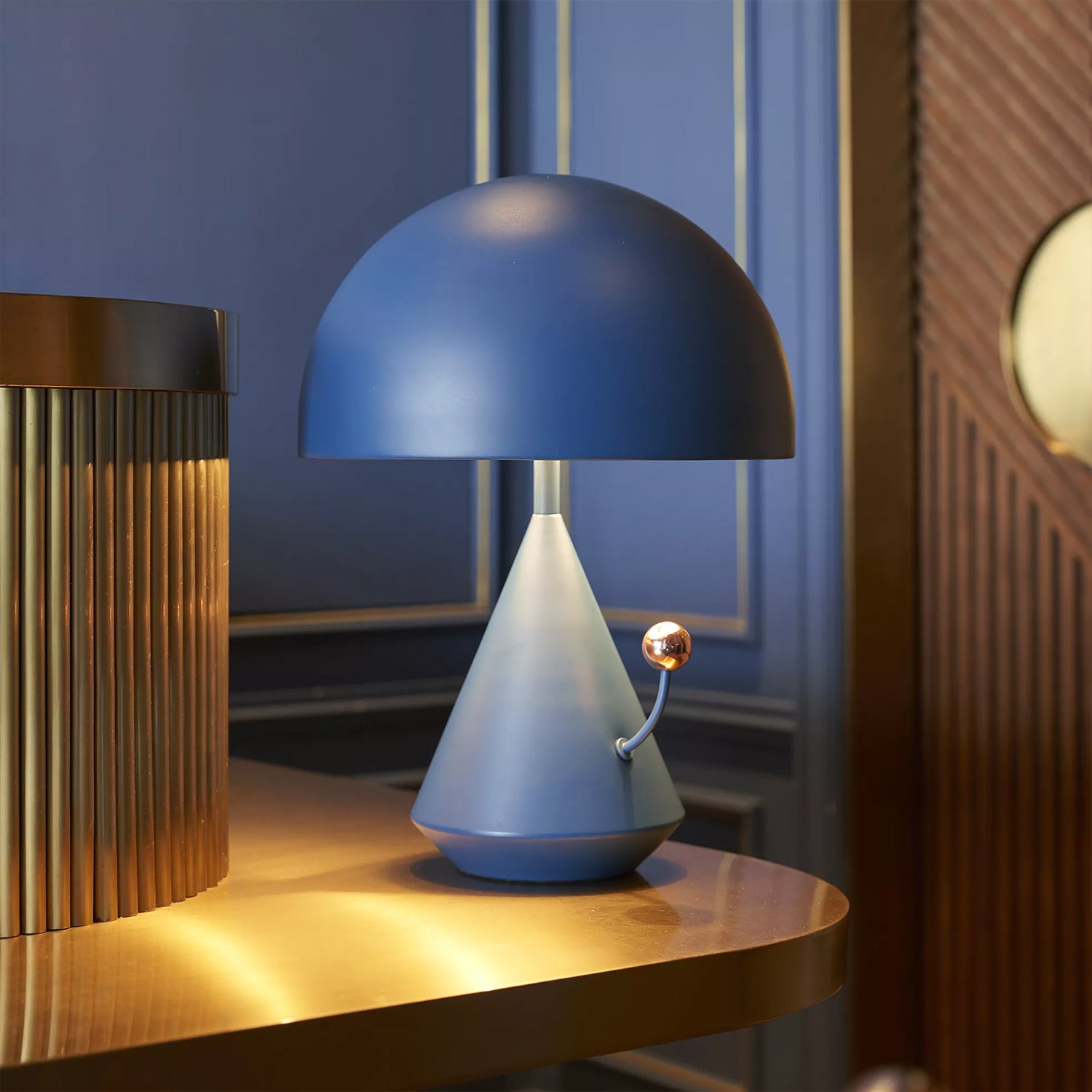 Dali Divina Desk Lamp