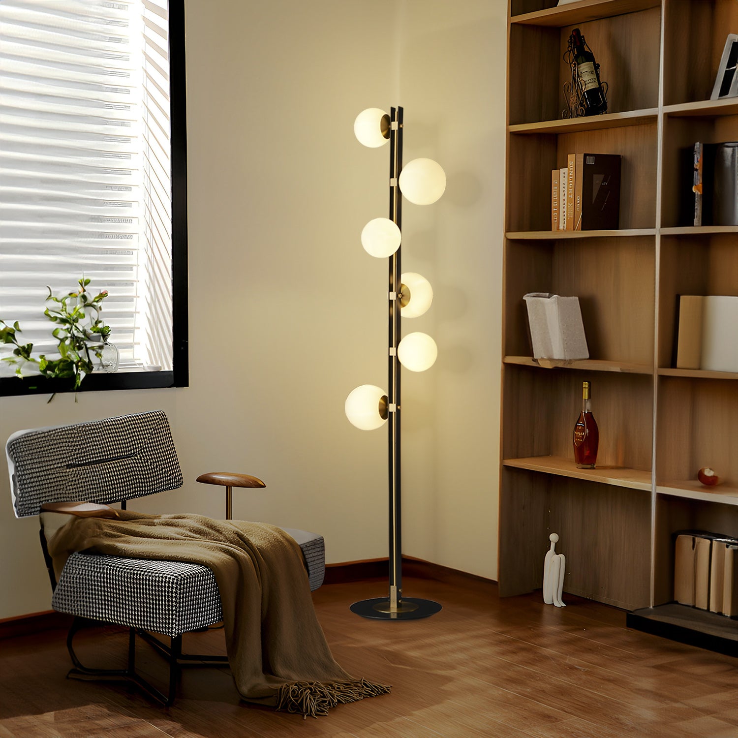 Planeta P Floor Lamp