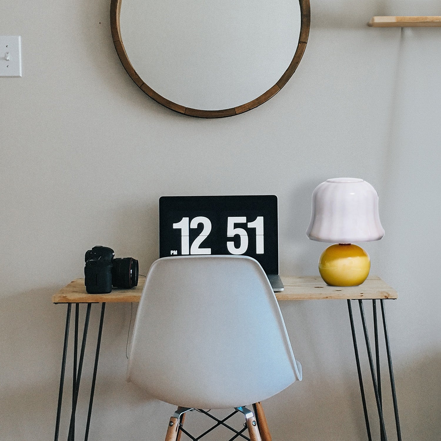 Creamy Mushroom Table Lamp