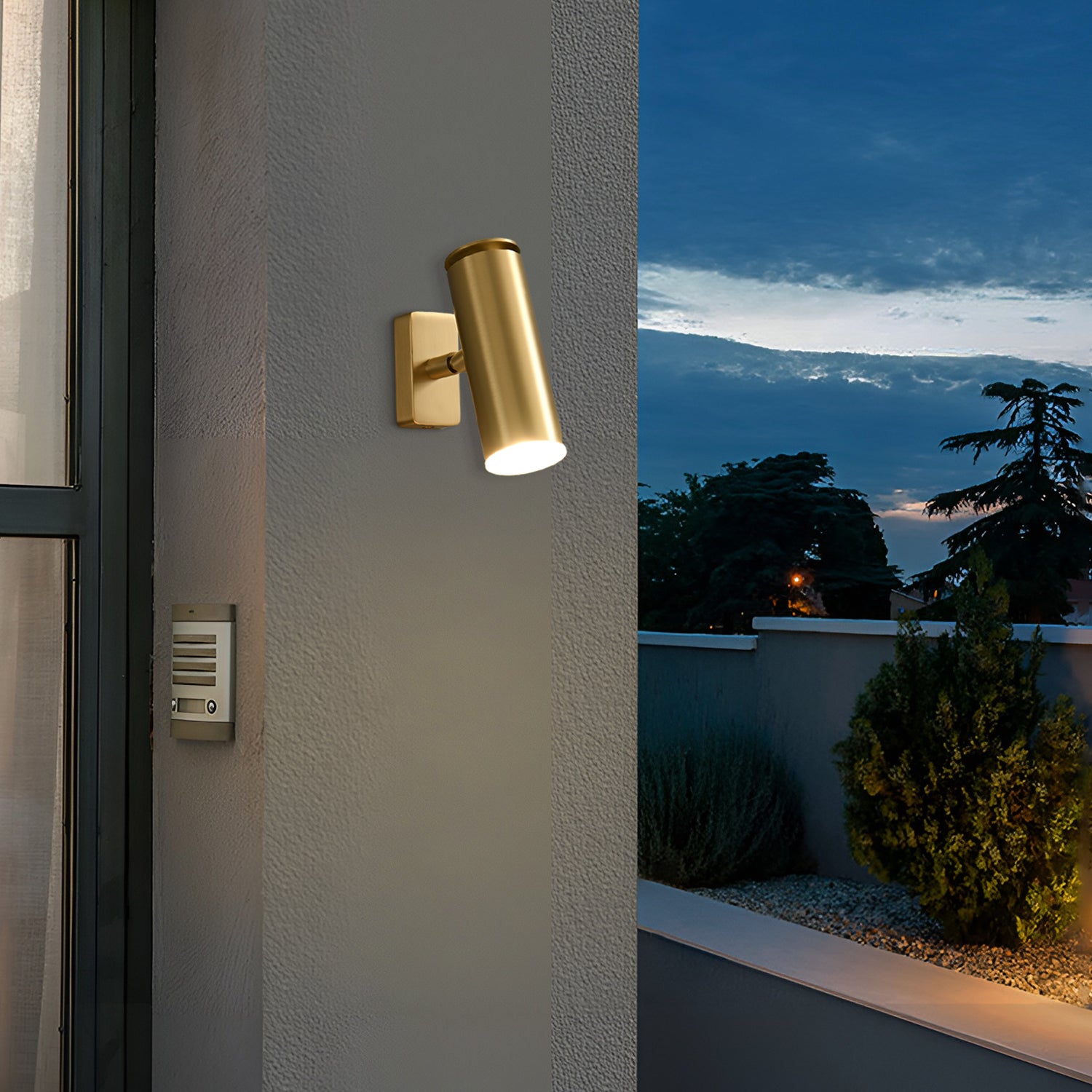 Champeaux Plus Sconce