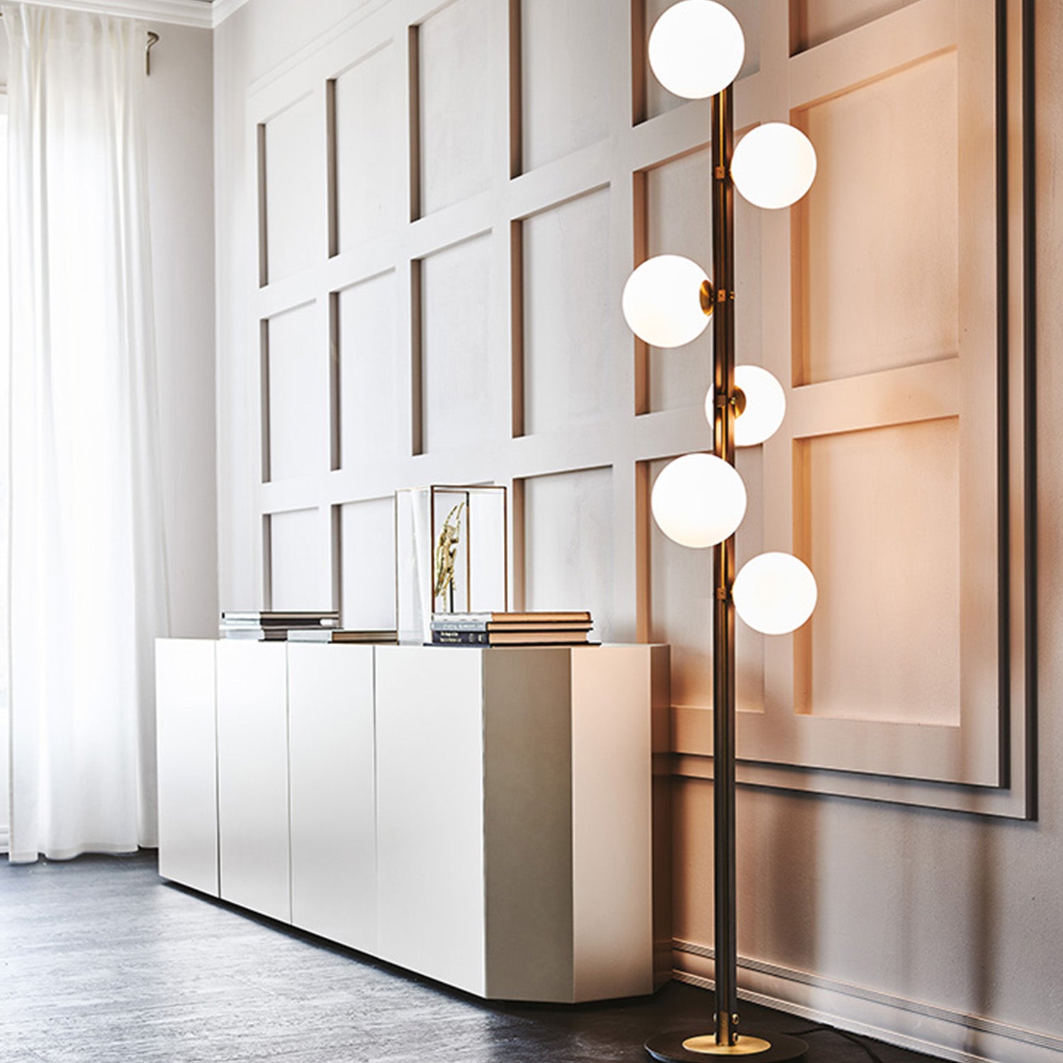 Doppler LED Tree Lamp