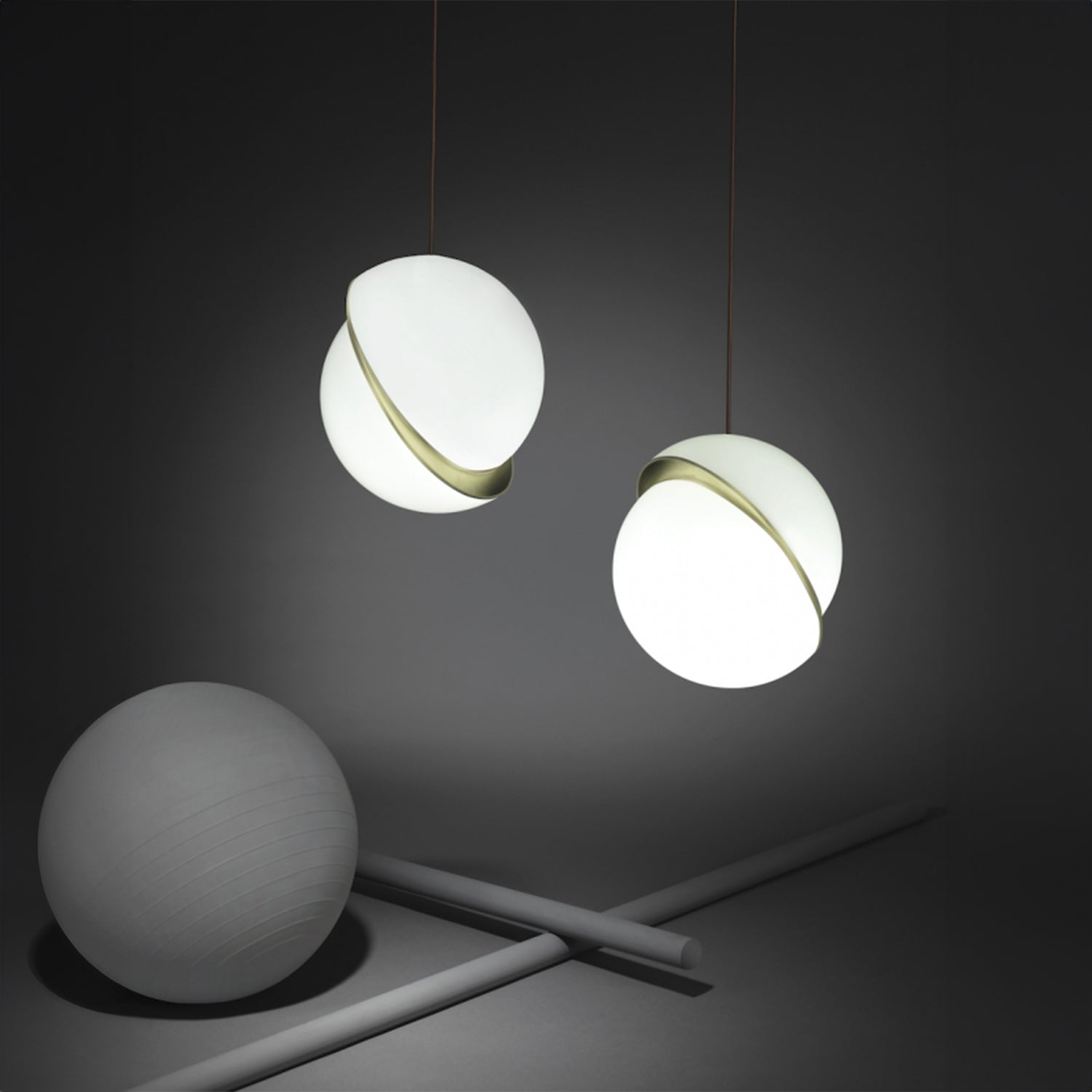 Crescent Pendant Lamp