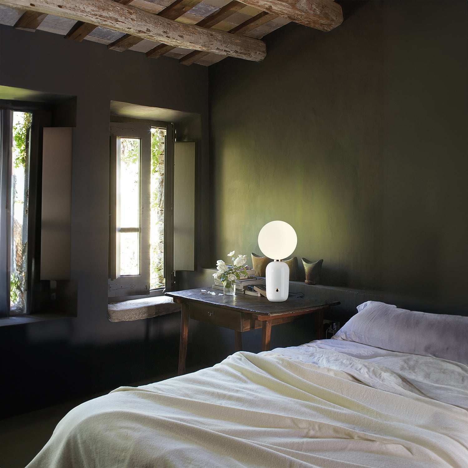 Aballs Table Lamp