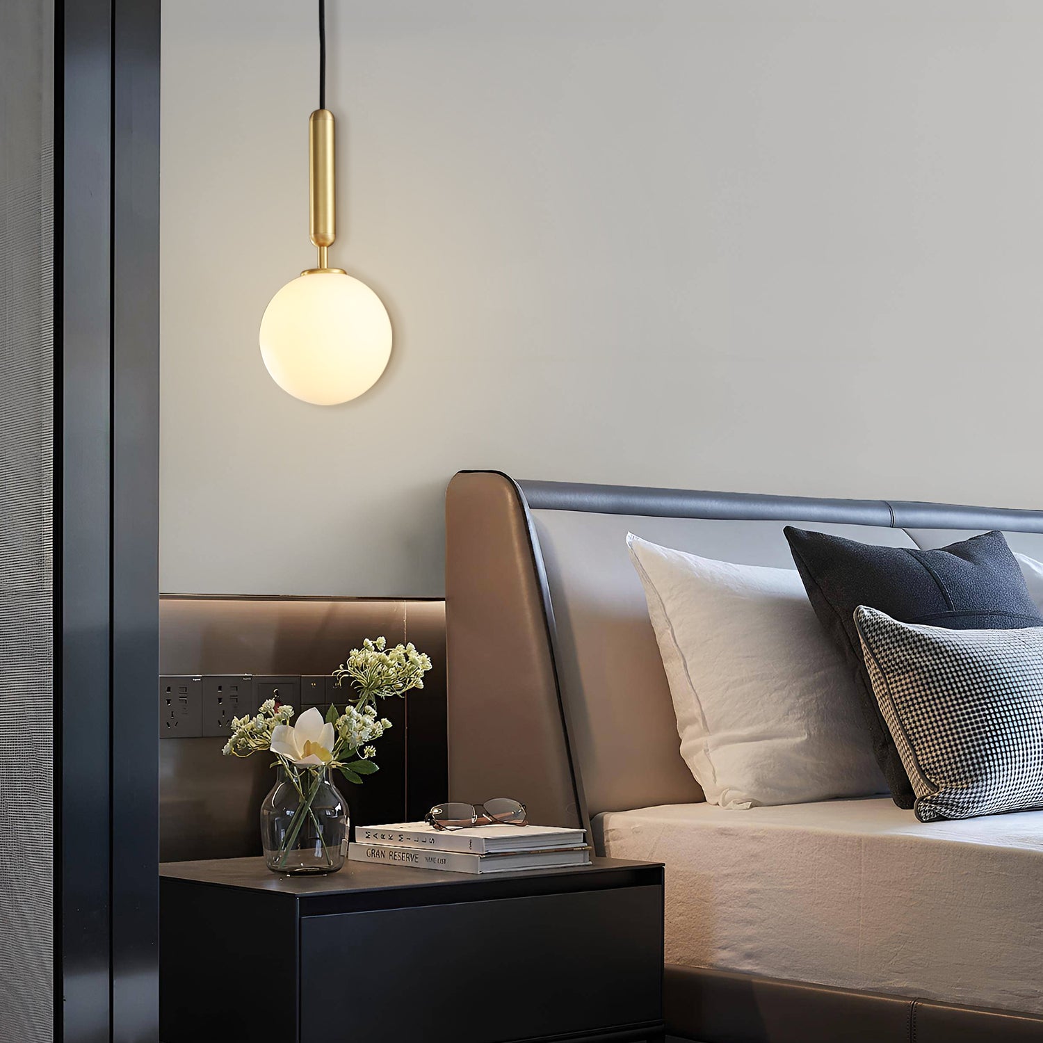 Miira 1 Brass Pendant Light
