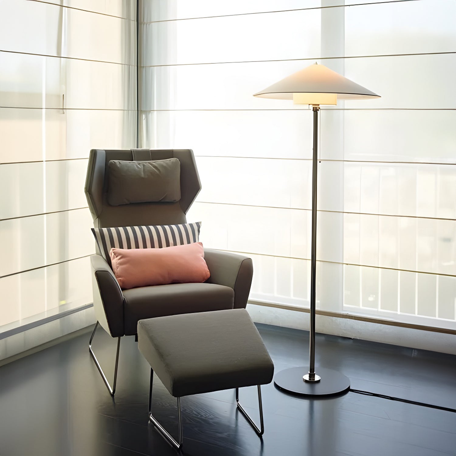 WSTL 30 Floor Lamp