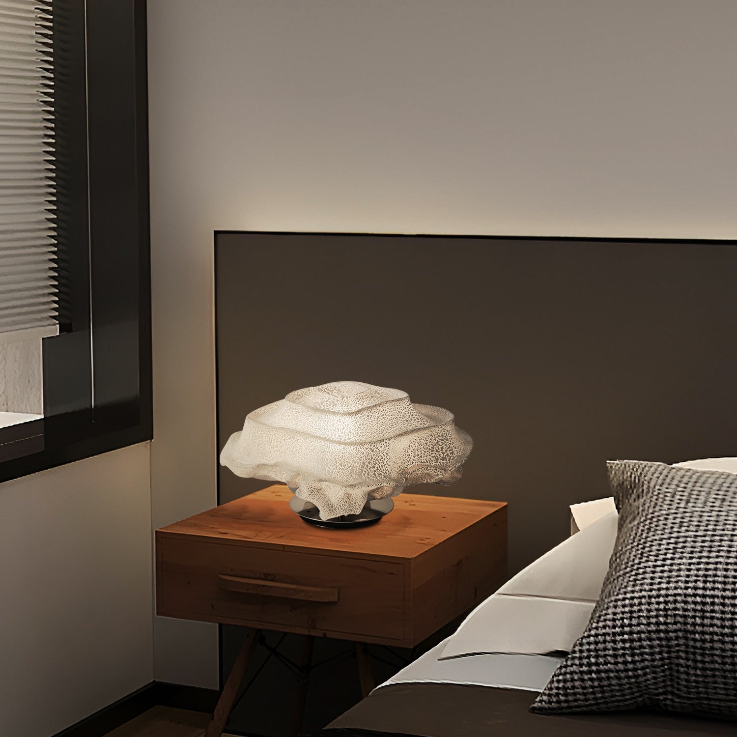 Bohemian - Tulip Blossom Table Lamp